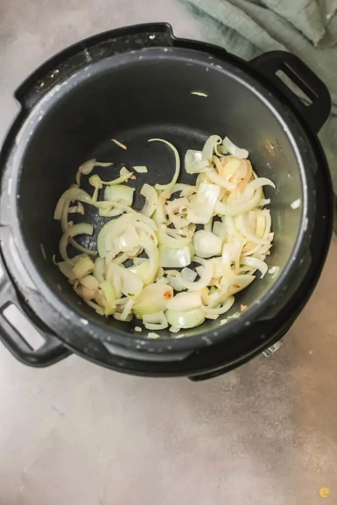 cooked onions in an instant pot