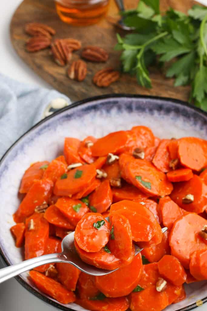 bowl of cooked carrots