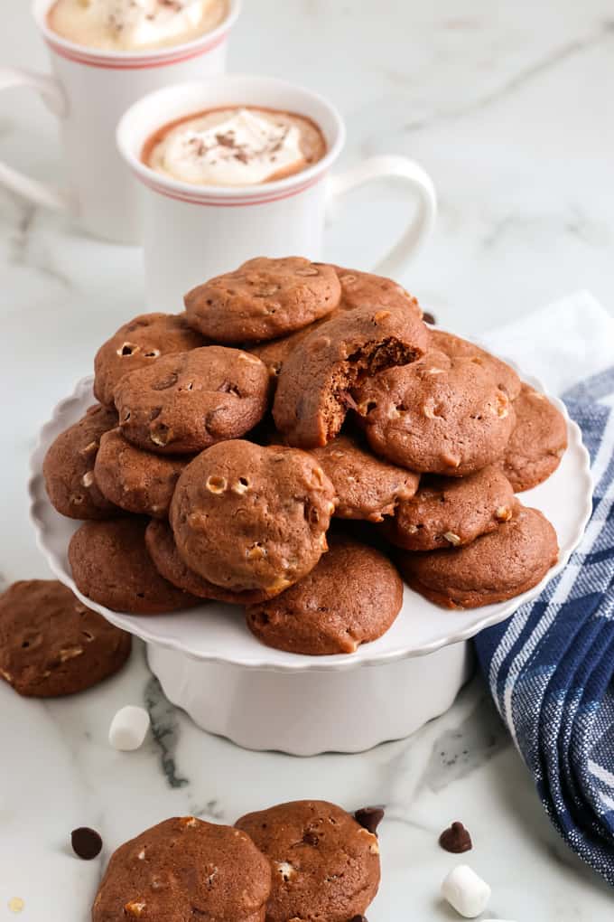 plate of cookies
