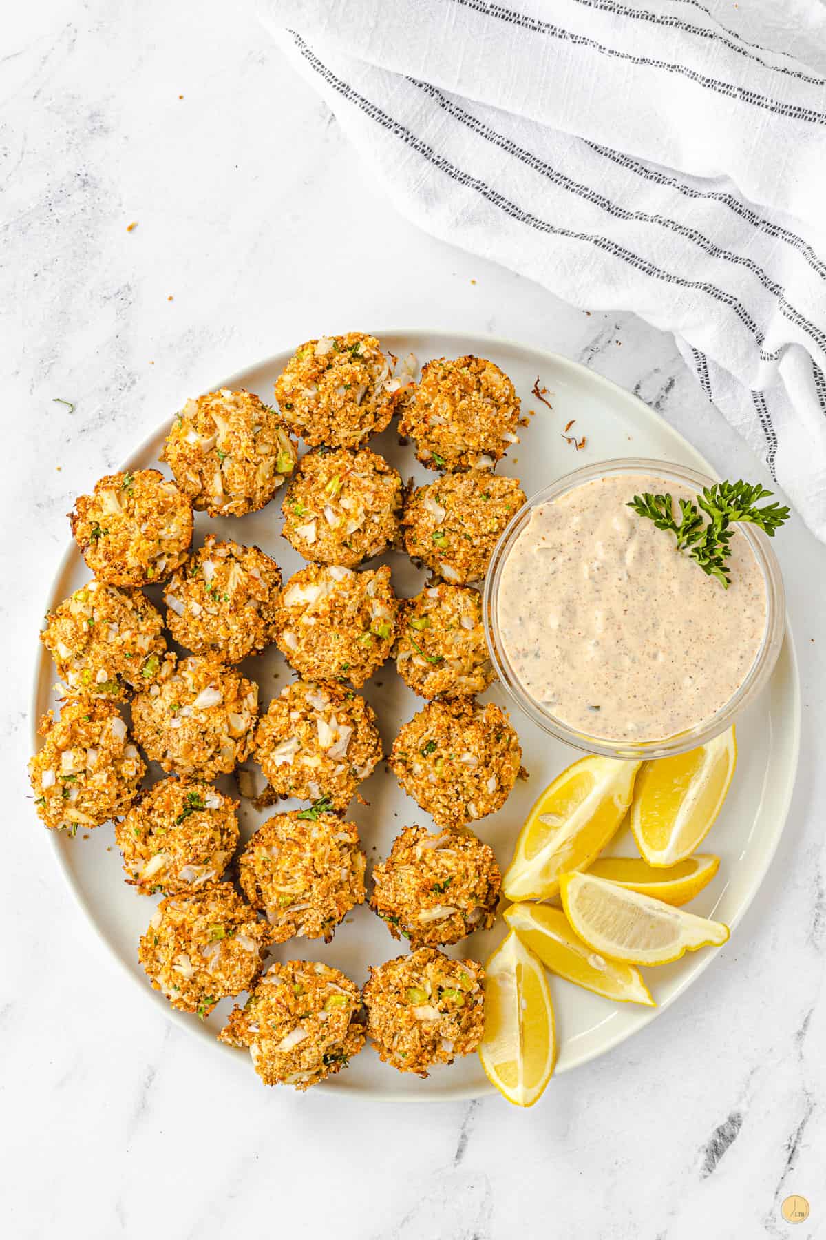 platter of crab cakes