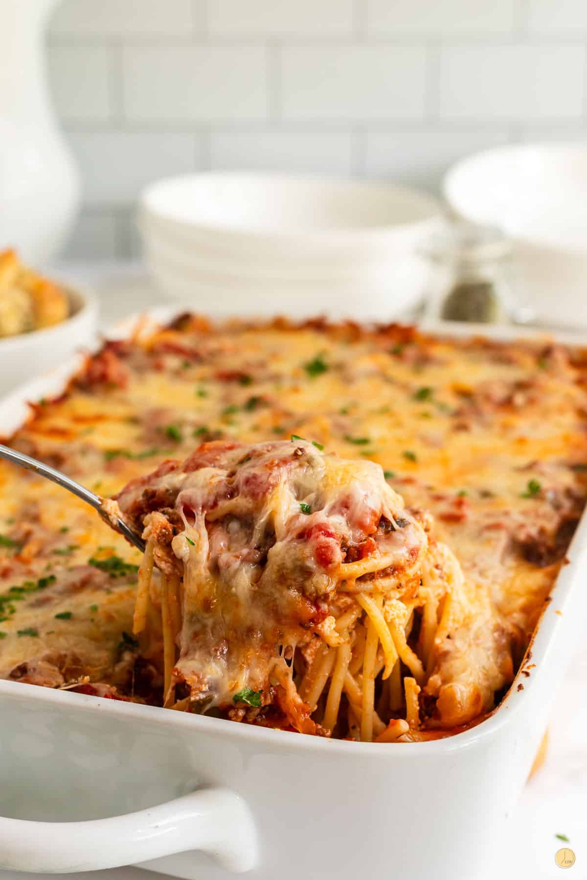 pasta bake with meat sauce and ricotta cheese