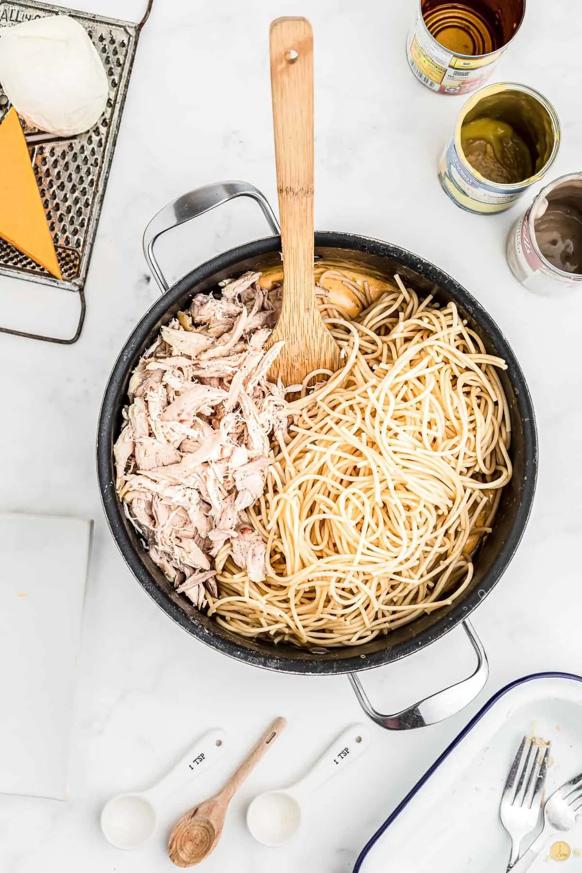 chicken and pasta in a pot