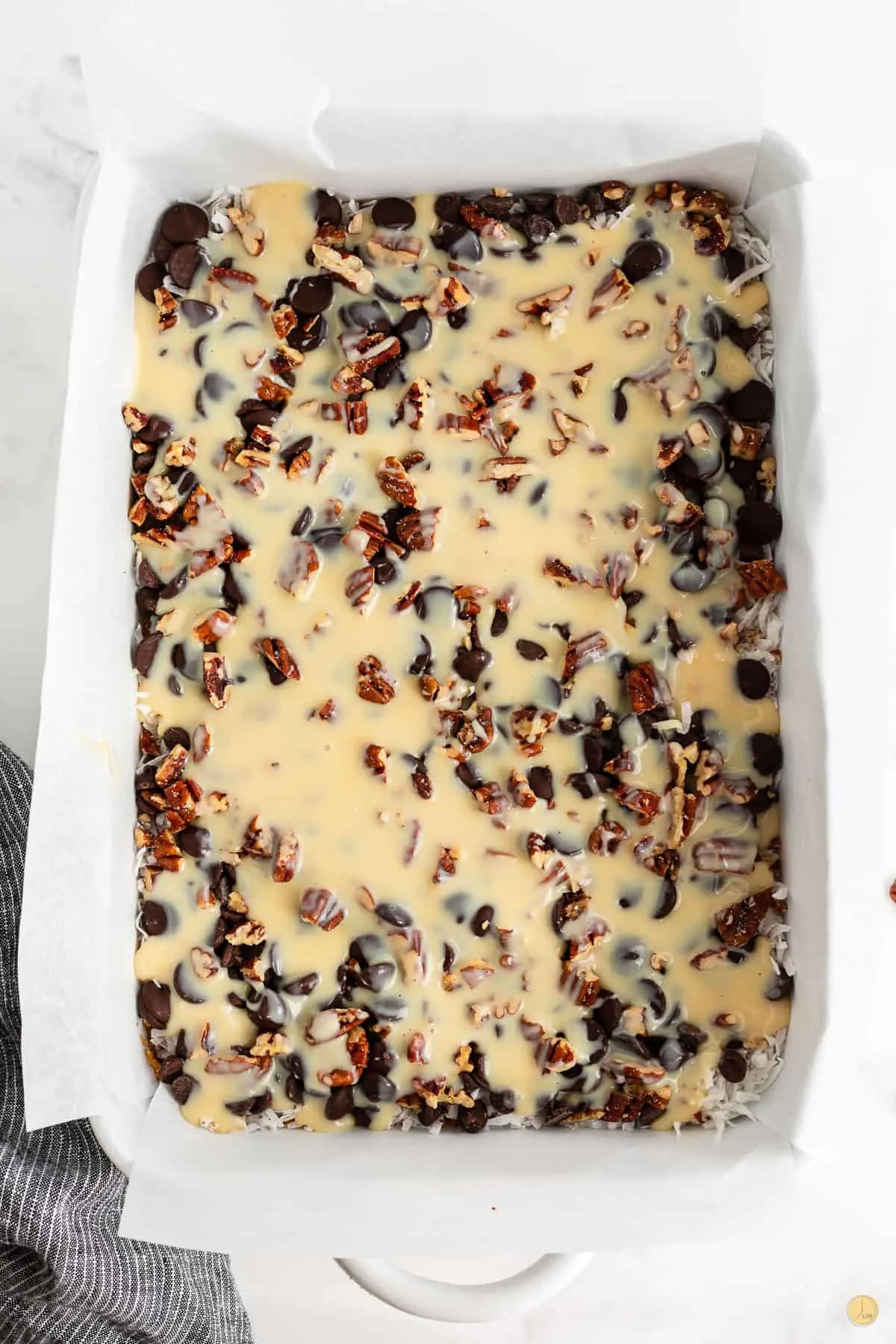 unbaked seven layer bars