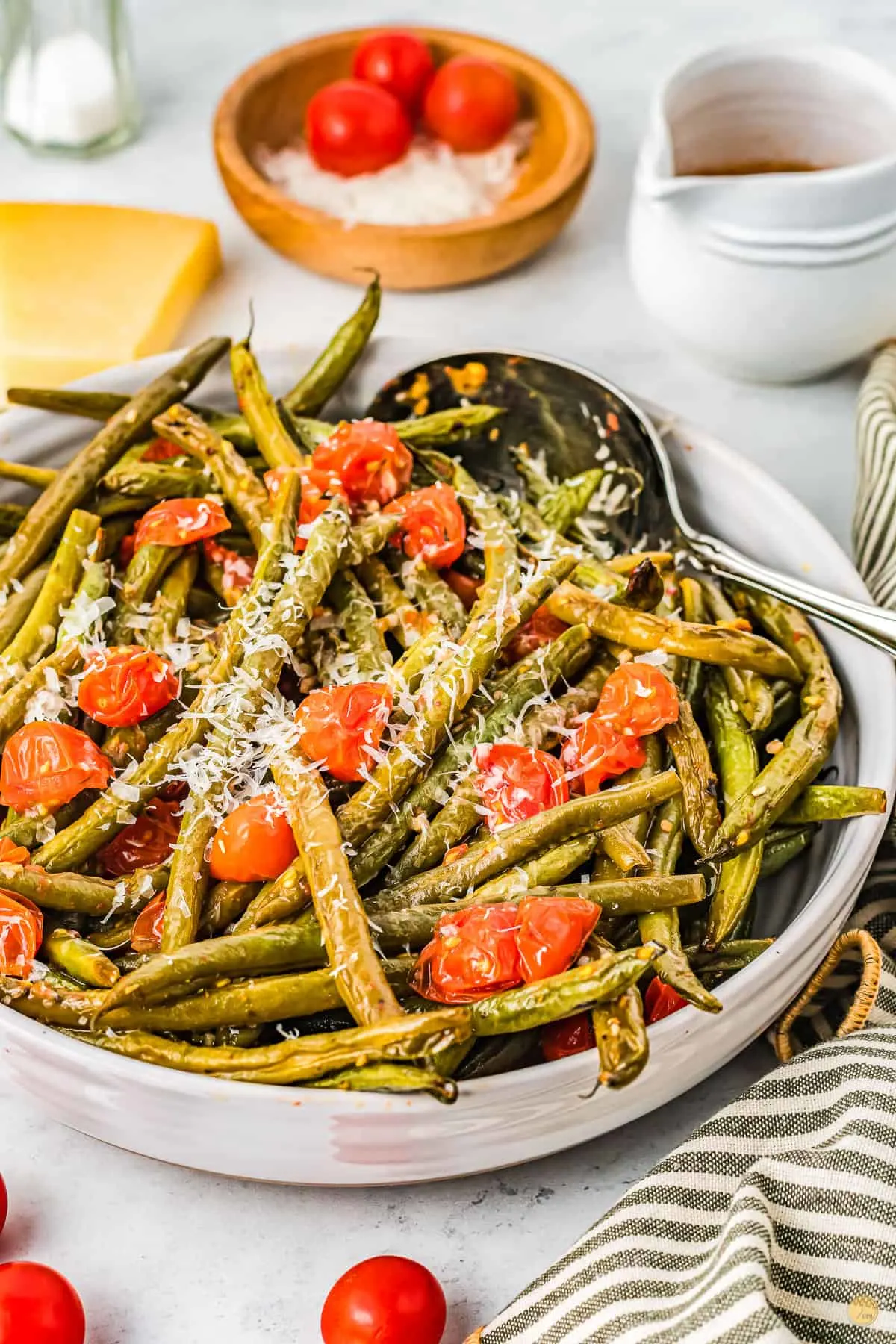 bowl of tomatoes and cheese