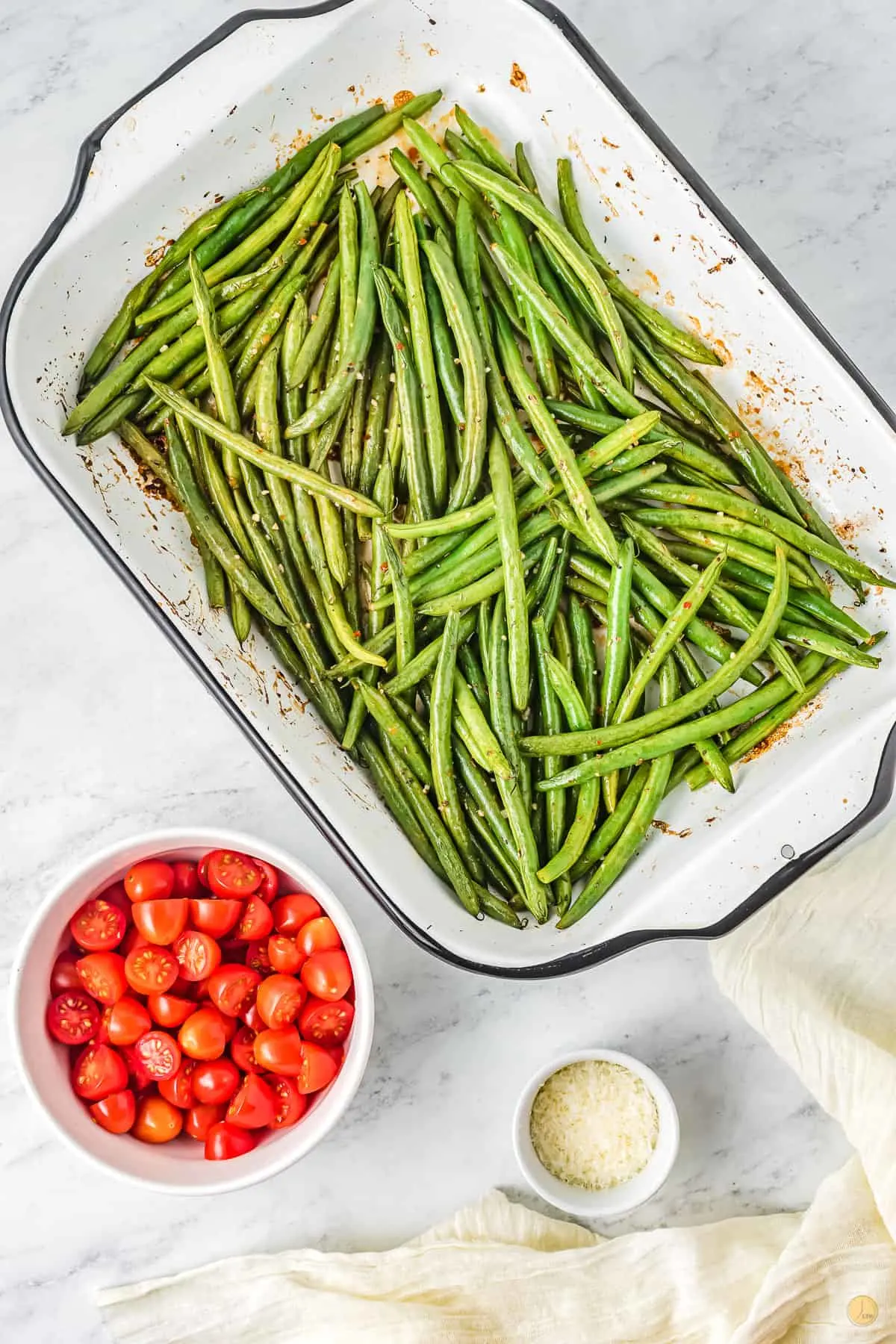 green beans in a roasting pan