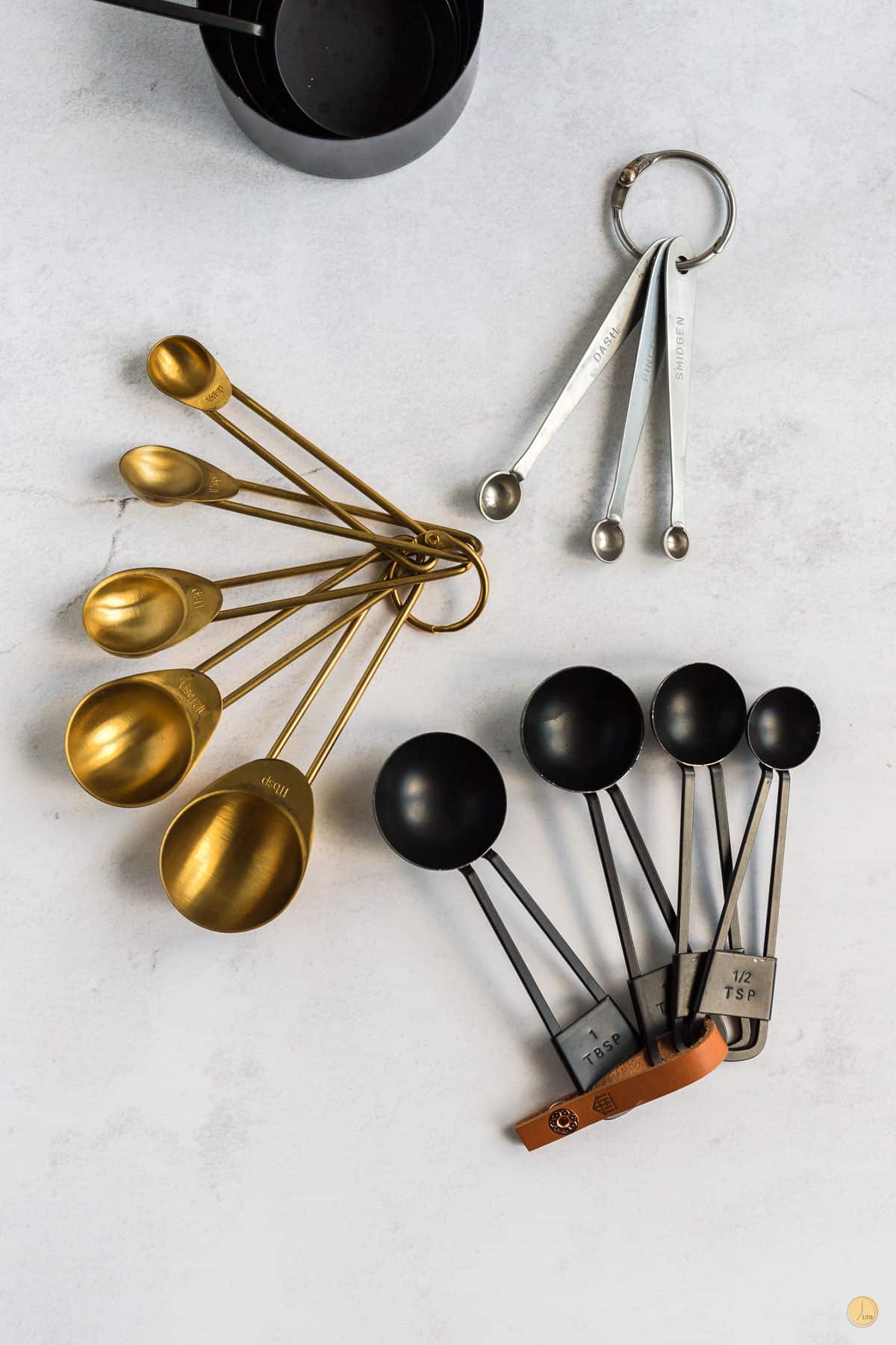 Elegant options for metal measuring spoons for imperial measurements