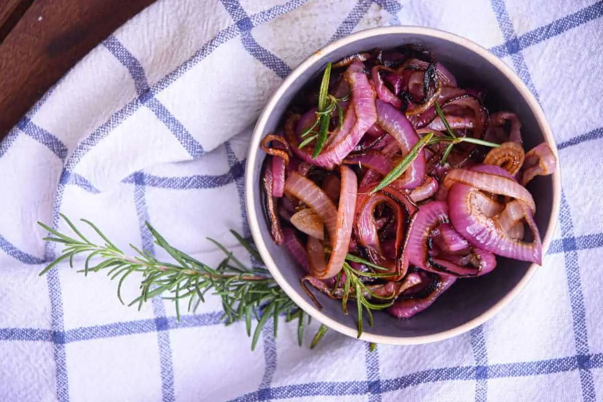 bowl of grilled onions