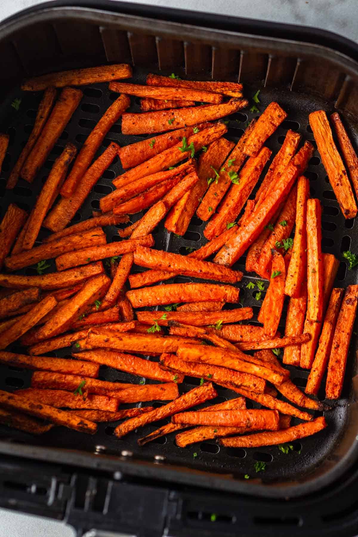 carrot fries in air fryer basket