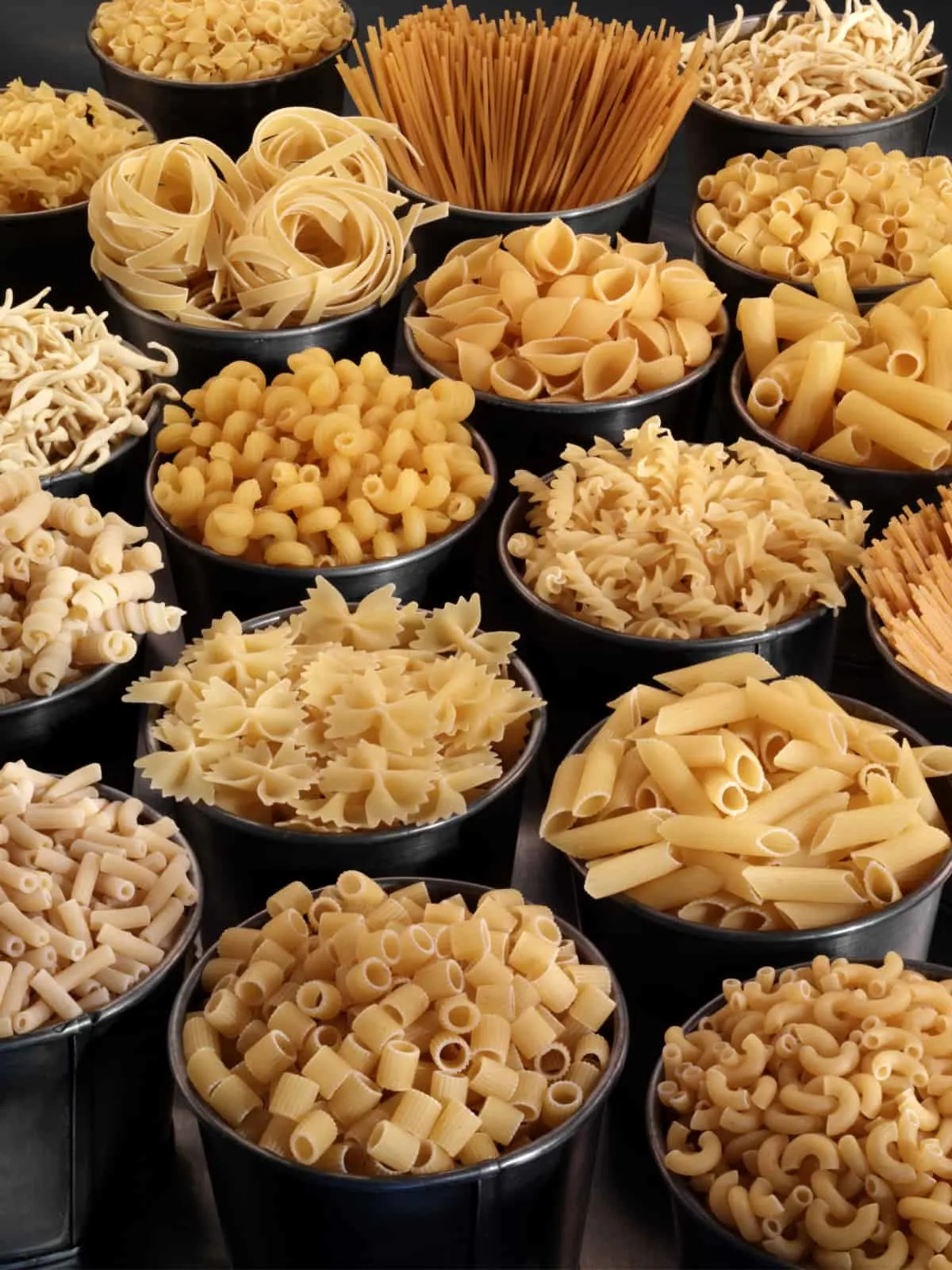 bowls of smaller pasta shapes