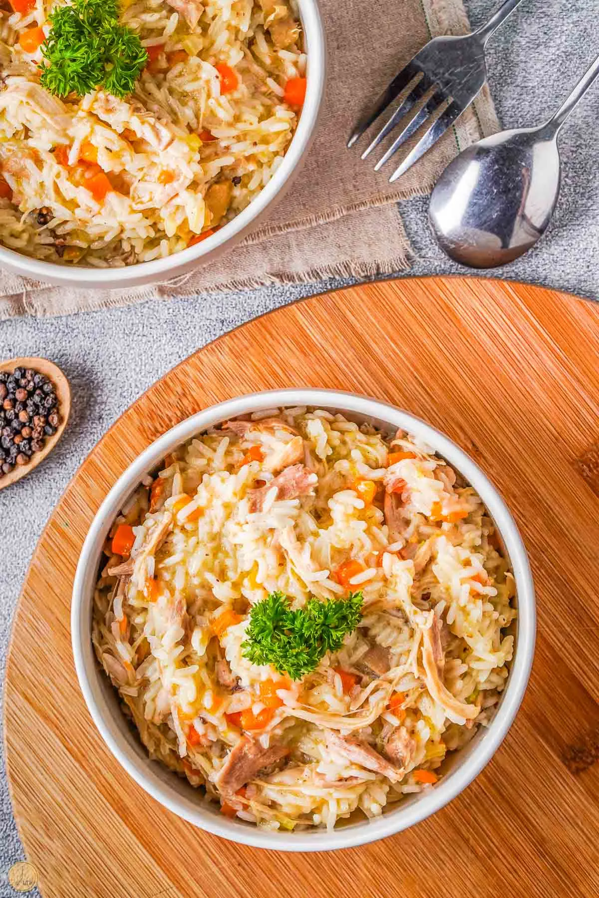 bowl of stewed chicken and rice