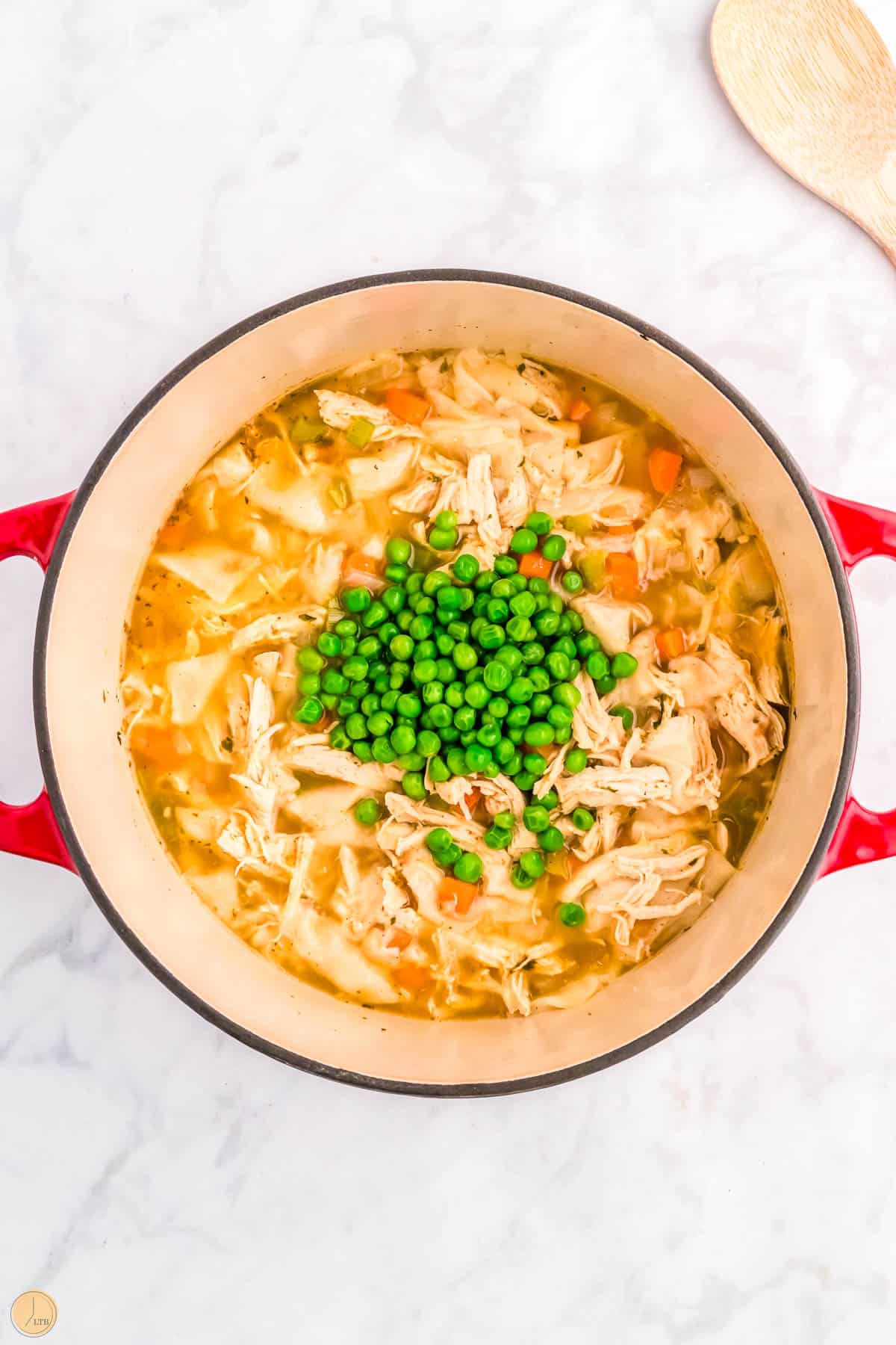 creamy chicken soup with green peas