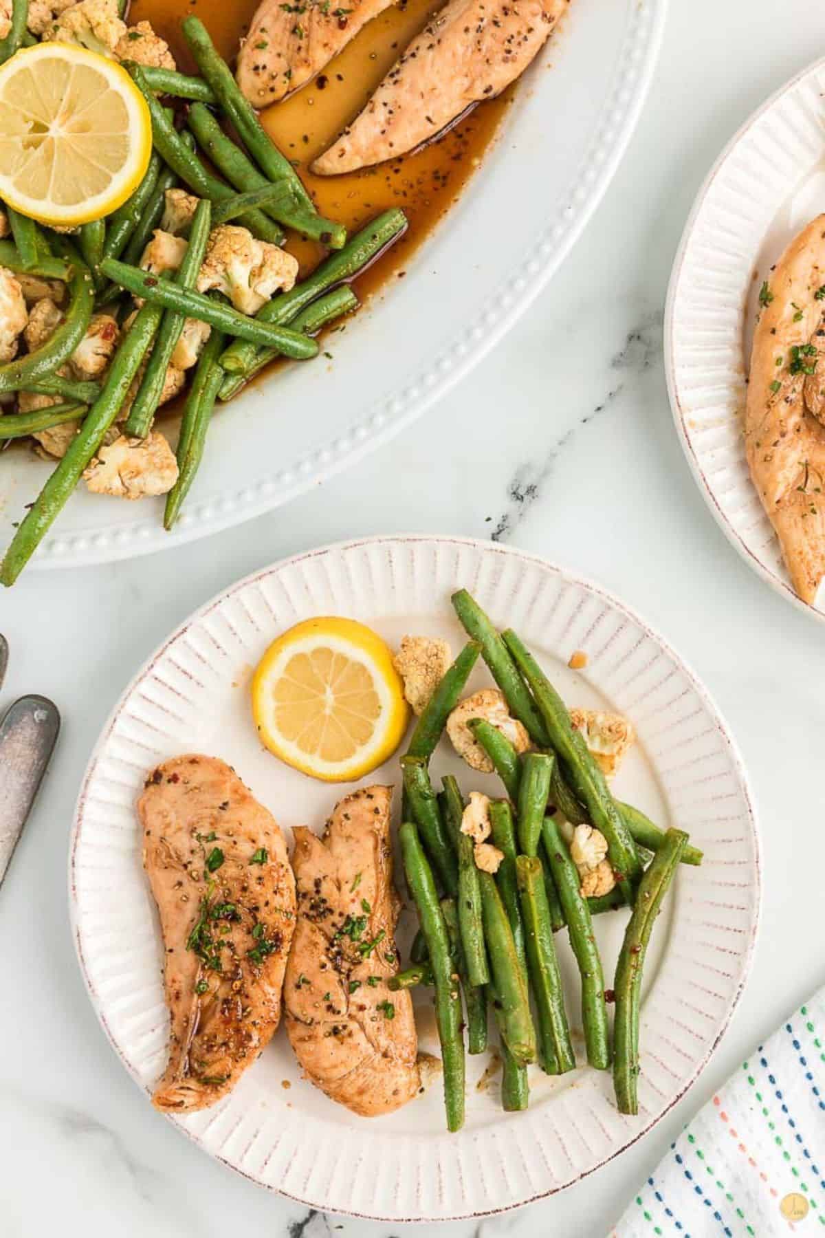 overhead picture of chicken and lemon