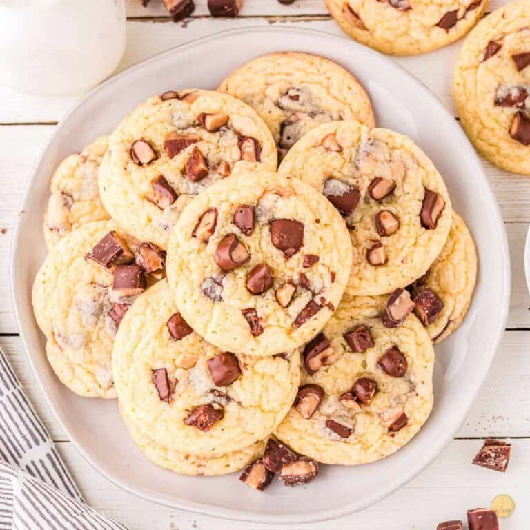 toffee chocolate chip cookies feature image