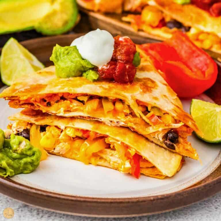 air fryer chicken quesadilla featured image