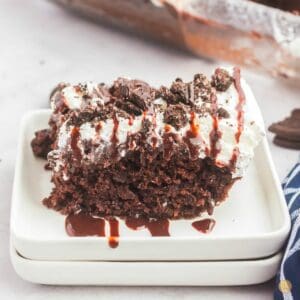 Oreo poke cake featured image